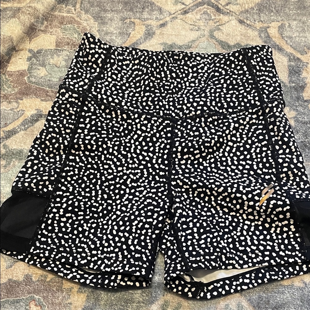 DOYOUEVEN Black and White Athletic Shorts